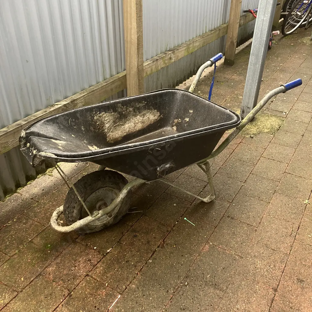Wheelbarrow With a Black Poly Tray With Pour Lip (Tyre As Found) Image 1++