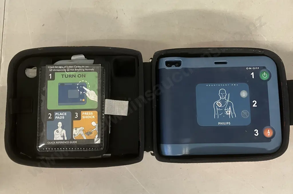 Phillips Heartstart Defibrillator Pads Exp 11/23 Battery Exp 11/25 Image 1++