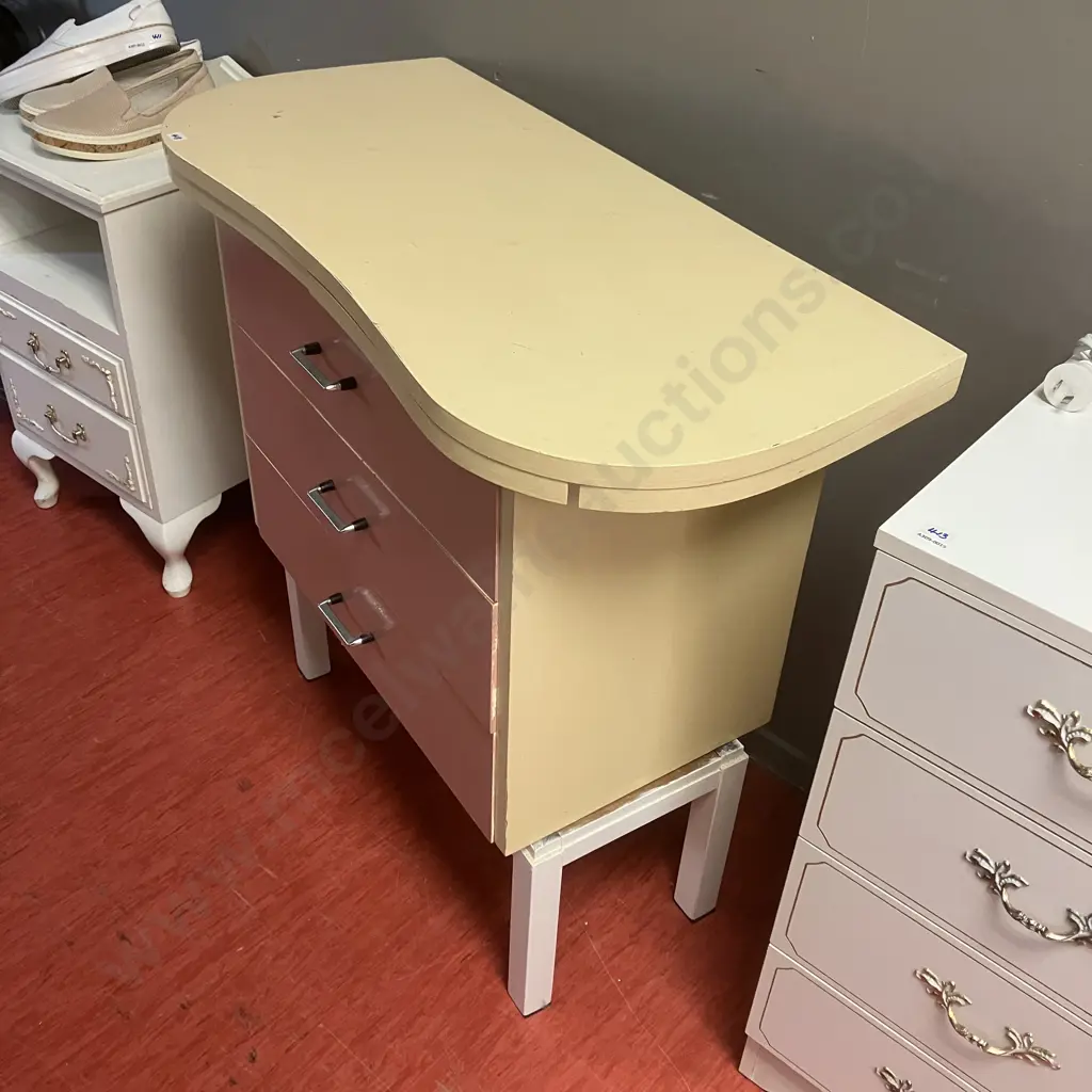 Vintage 3 Drawer Dressing Table Top - On Oversize Base (Unsaleable Donated) Image 1++