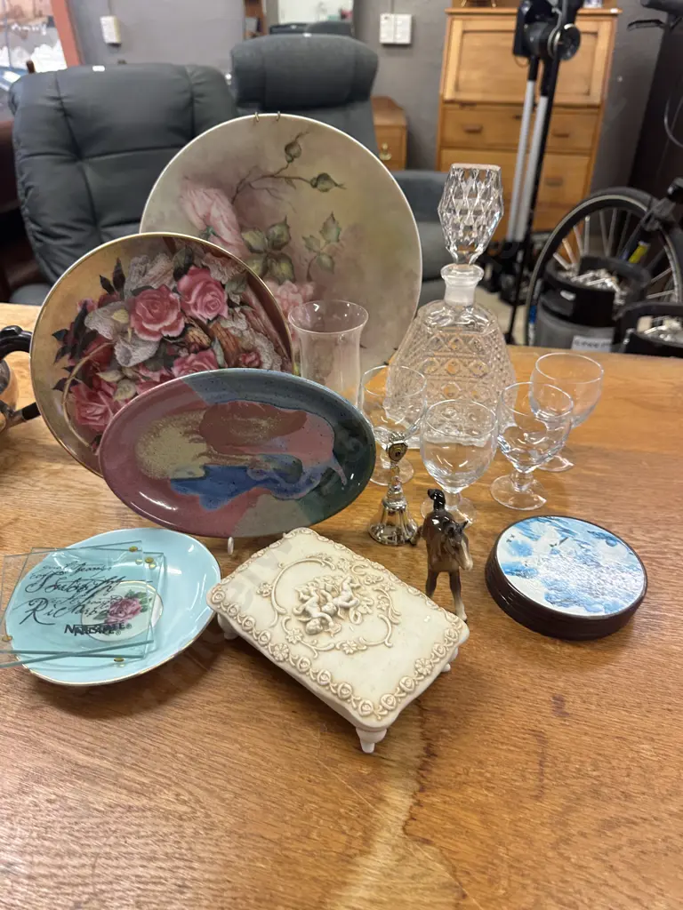Selection Of Vintage China, Glassware Etc Including Gainsborough Trinket Dish Etc Image 1++