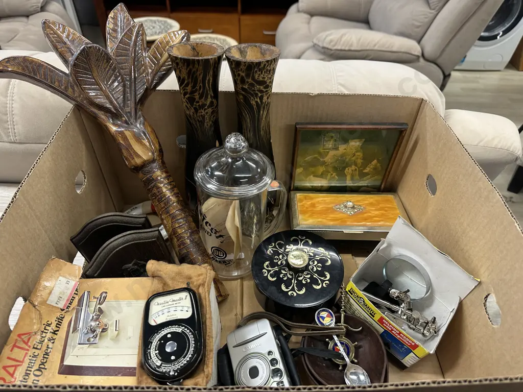 Vintage Items Including Wall Art, Jewellery Boxes Etc Image 1++