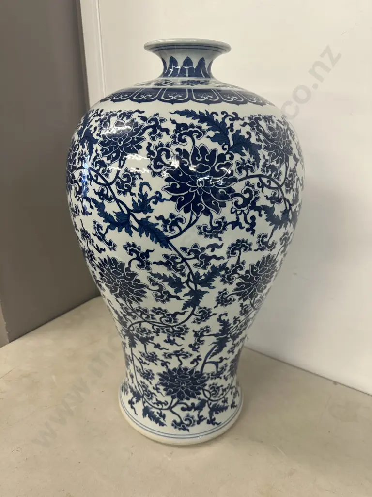 Large Chinese Meiping-Form Blue & White Porcelain Floor Vase Floral Detail H62cm. Image 1++