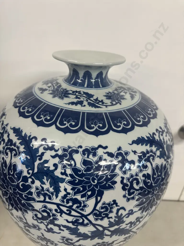 Large Chinese Meiping-Form Blue & White Porcelain Floor Vase Floral Detail H62cm. Image 1++