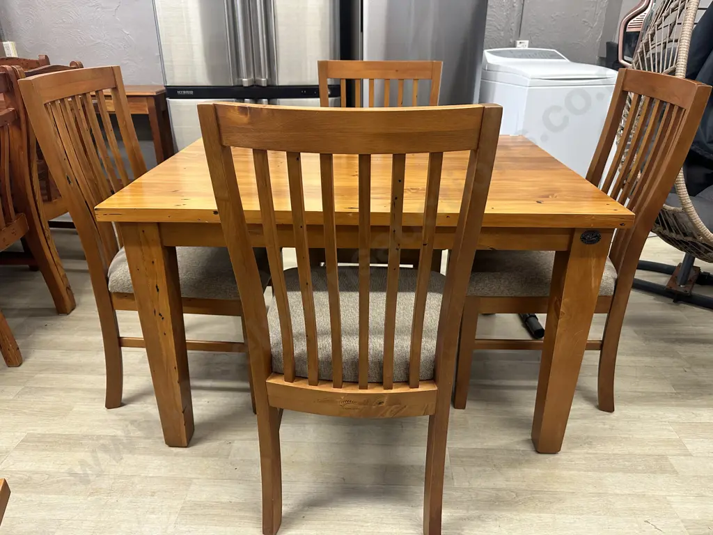Stunning Woodpeckers Solid Rimu Dining Table (120 x 91cm) With Set of Four Stamped Woodpeckers Dining Chairs Image 1++