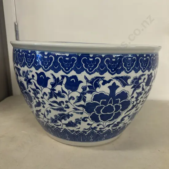 Vintage Chinese Round Porcelain Planter Pot H26,Dia41cm.