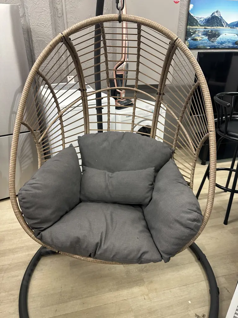 Indoor/Outdoor Nouveau Malay Hanging Egg Chair With Cover, All-Weather Rattan Image 1++