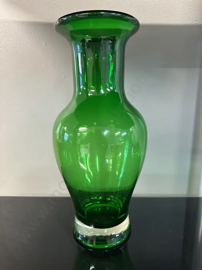 Vintage Handblown Green Art Glass Vase H29cm. Image 1++