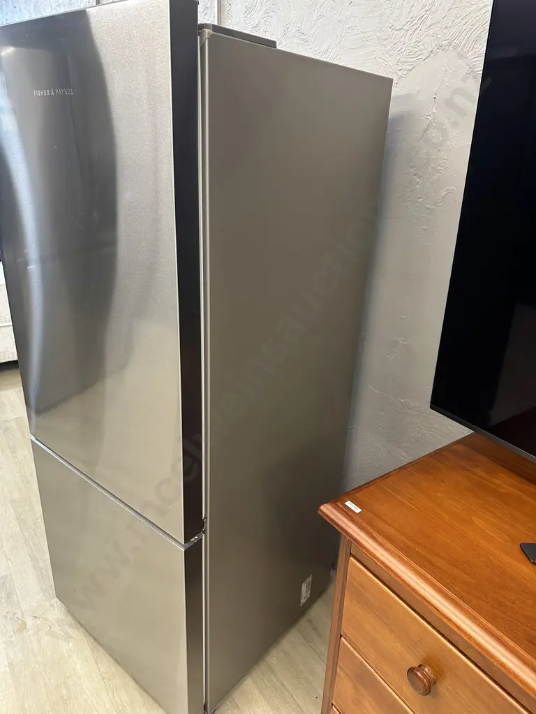 Fisher & Paykel 373 Litre Fridge-Freezer Model RF372BRPX6, Stainless Steel, #DKG815551 Image 1++