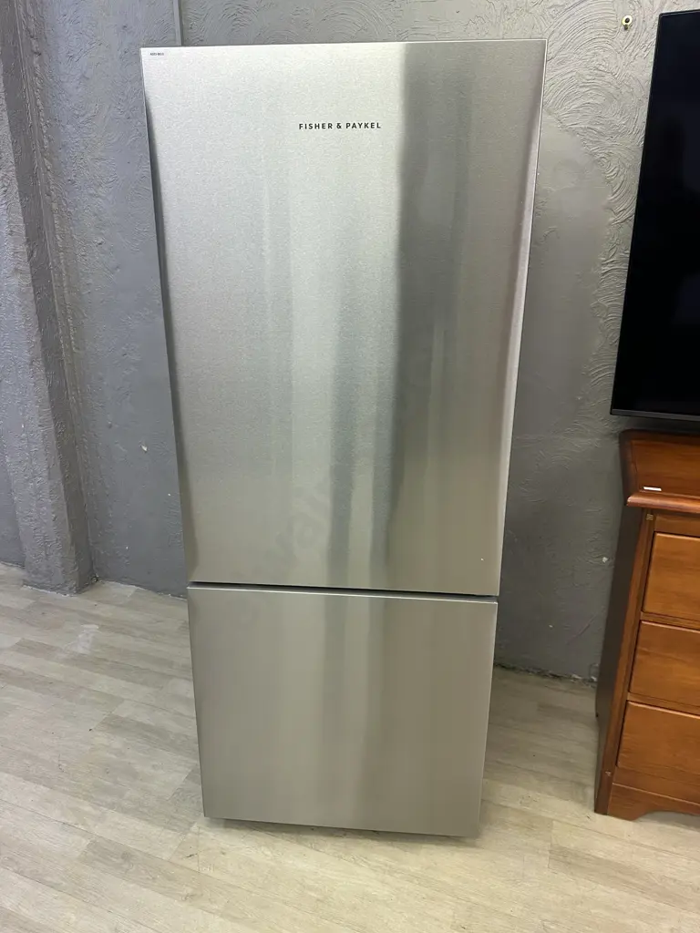 Fisher & Paykel 373 Litre Fridge-Freezer Model RF372BRPX6, Stainless Steel, #DKG815551 Image 1++