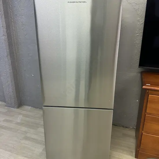 Fisher & Paykel 373 Litre Fridge-Freezer Model RF372BRPX6, Stainless Steel, #DKG815551