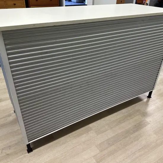 Rectangular Bar Unit Corrugated Iron & White Top H99,W150,D60cm.
