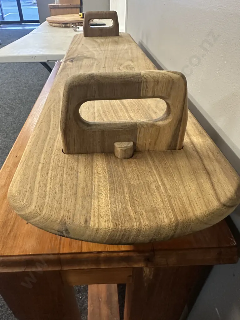 Wooden Handled Tapa's Serving Plank L95cm. Image 1++
