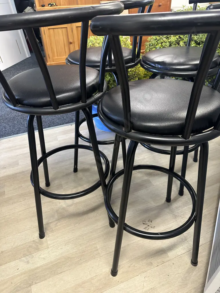 Black Bar Stools x4 Curved back Steel Frame & Leather Look Upholstered Seats Image 1++