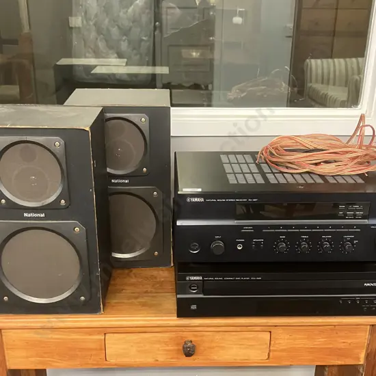 Yamaha Natural Sound RX-397 2-Channel 130-Watts Stereo Receiver & CDC-585 5 Disc Carousel CD Player (No Remotes)