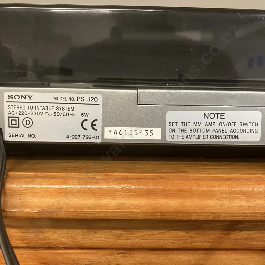 SONY PS-J20 Auto Return Turntable System, Built-In Preamp, Made in Japan Image 1++