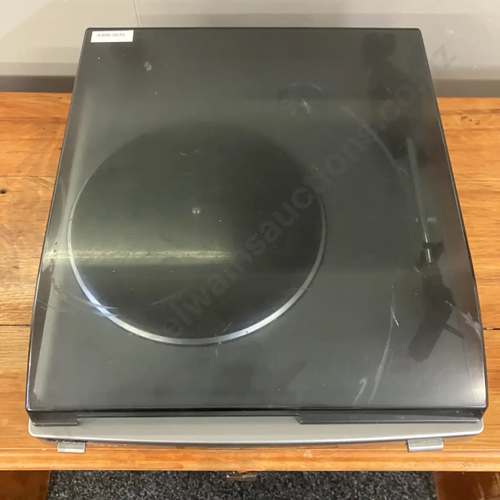 SONY PS-J20 Auto Return Turntable System, Built-In Preamp, Made in Japan Image 1++