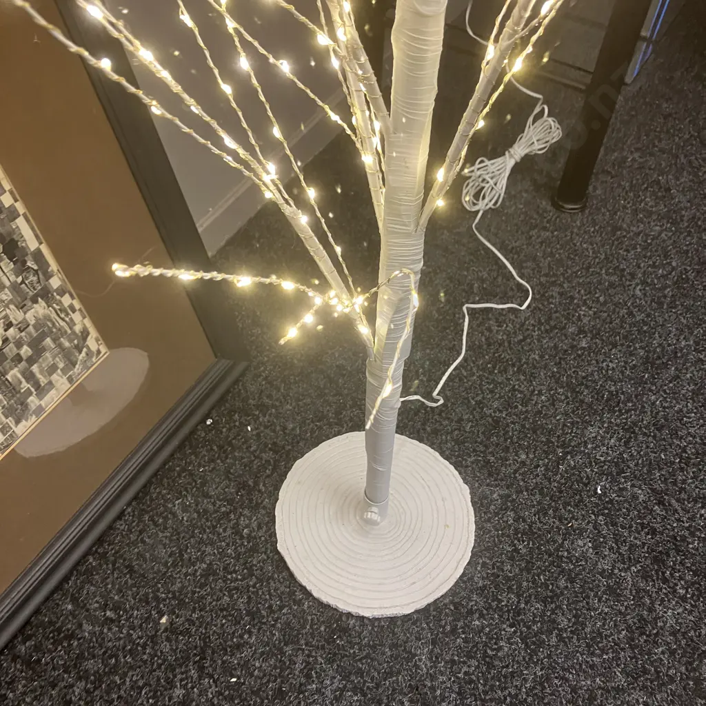 1.3m White Light Up Tree Image 1++
