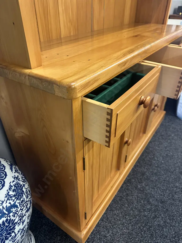 New Zealand Rimu Hutchdresser Made From Timber Out Of The Taumarunui Railway Station. H185 W140 D43.5cm Image 1++