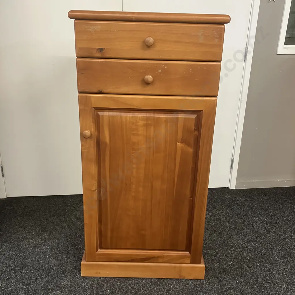 Rimu Dresser / Storage Cabinet, 2 Drawers, Single Door With 2 Adjustable Shelves. H121 W60 D43cm Image 1++