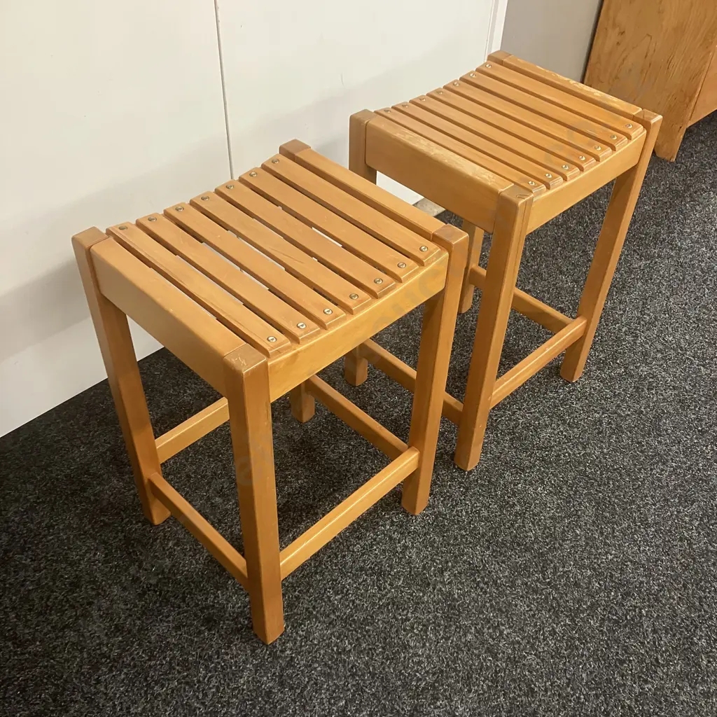 Pair of Mid Century Rimu Barstools, Curved Slatted Seats. H59 W37 D33cm Image 1++
