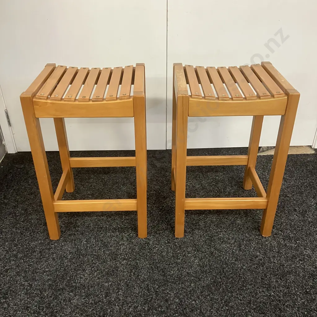 Pair of Mid Century Rimu Barstools, Curved Slatted Seats. H59 W37 D33cm Image 1++