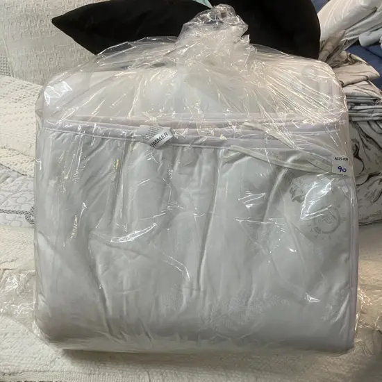 New Kapaca Alpaca Fibre Four Seasons Queen Size Duvet Inner - Size 200 x 230cm