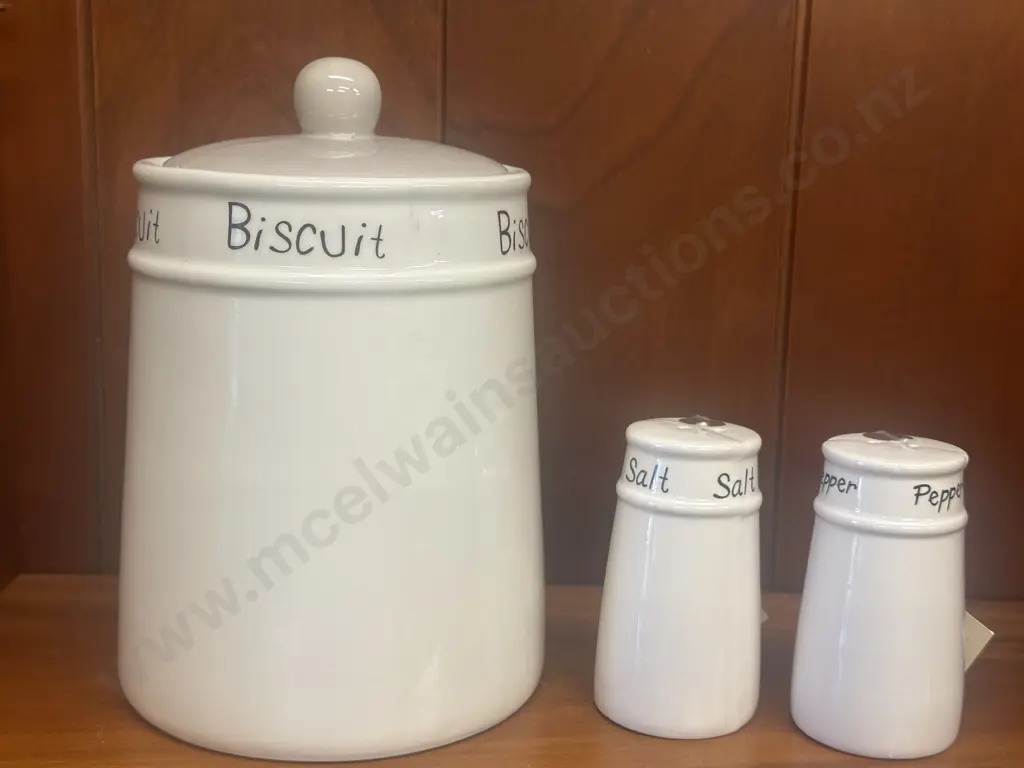Creativetops Henrietta Biscuit Jar With Salt & Pepper Shakers Image 1++