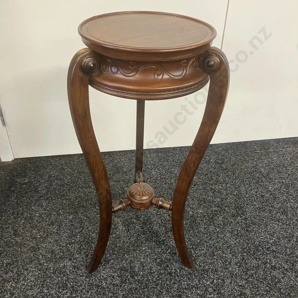 Antique French Style Side Table. 66 x 31cm Image 1++