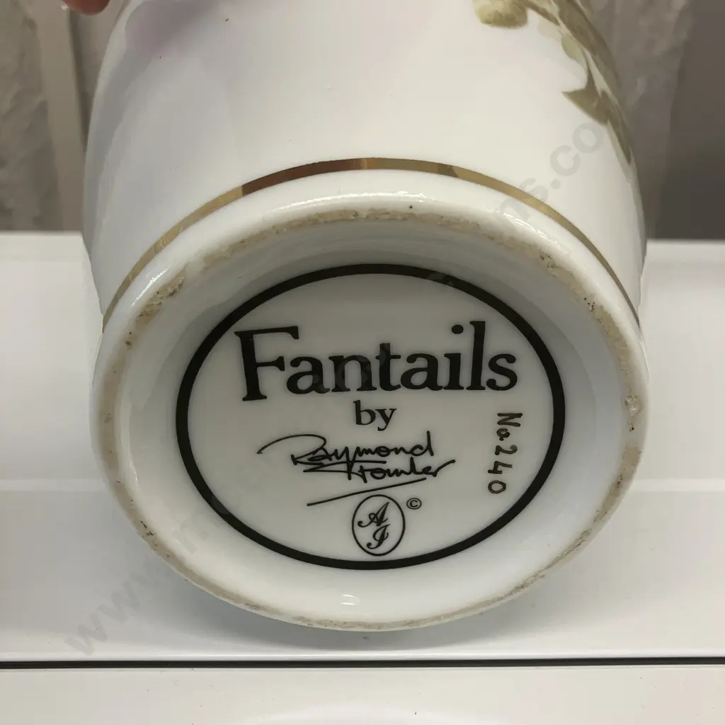 Porcelain Fantails Vase #240 by Raymond Fowler. H29cm Image 1++