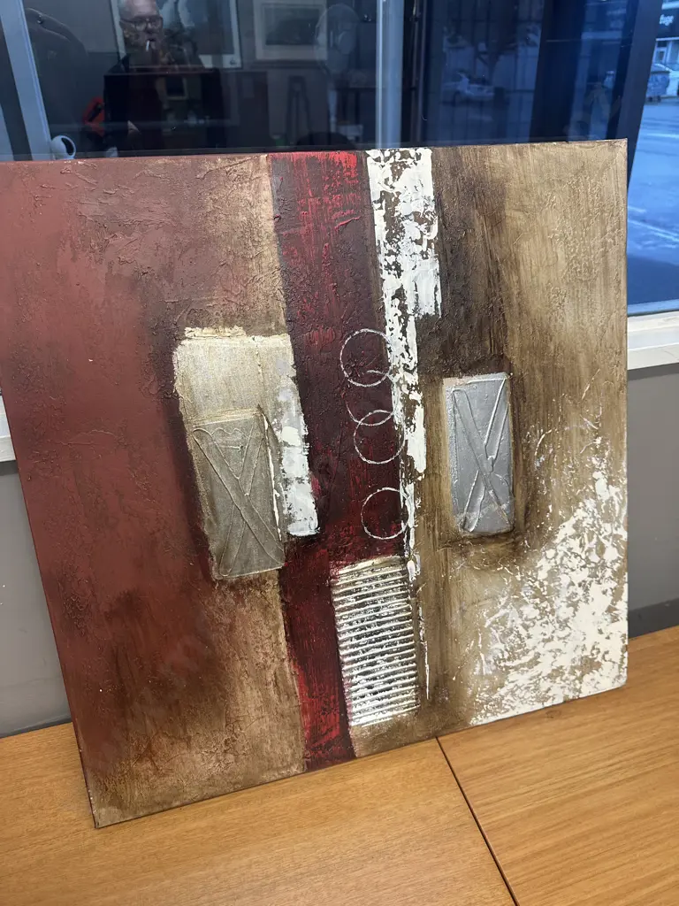 Picture On Canvas Red/Gold Detail 61x61cm. Image 1++