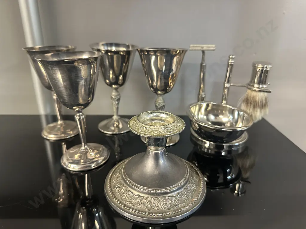 Selection Of Silverware & Shaving Items Image 1++