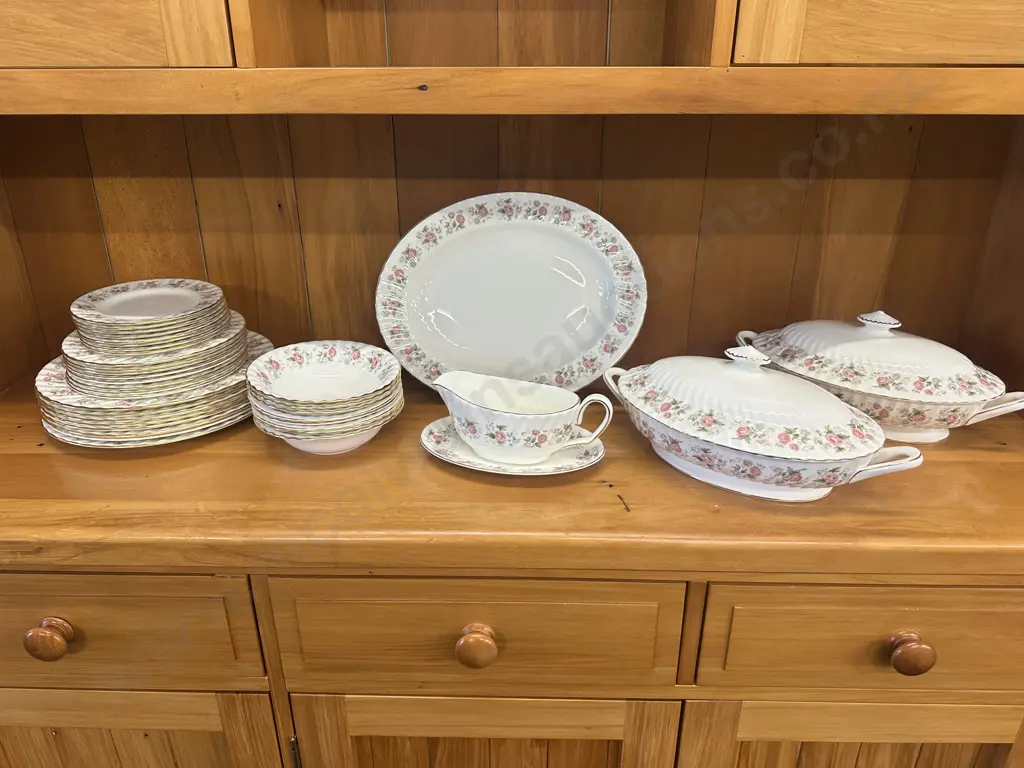 Minton Dinnerware 'Spring Bouquet' 36 Pieces Including Lidded Serving Dishes, Oval Meat Platter & Gravy Boat Image 1++