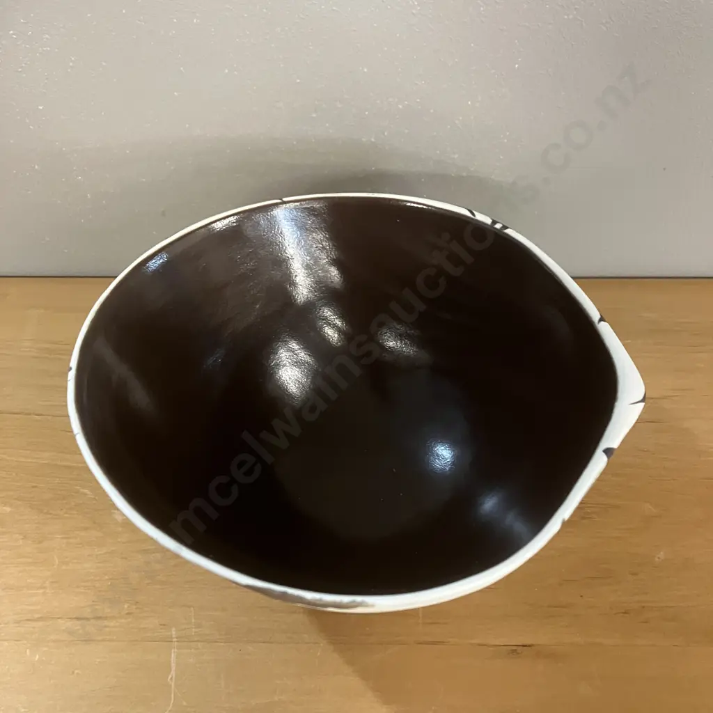 Vintage Royce McLashan Pottery Bowl. 10 x 19.5cm Image 1++