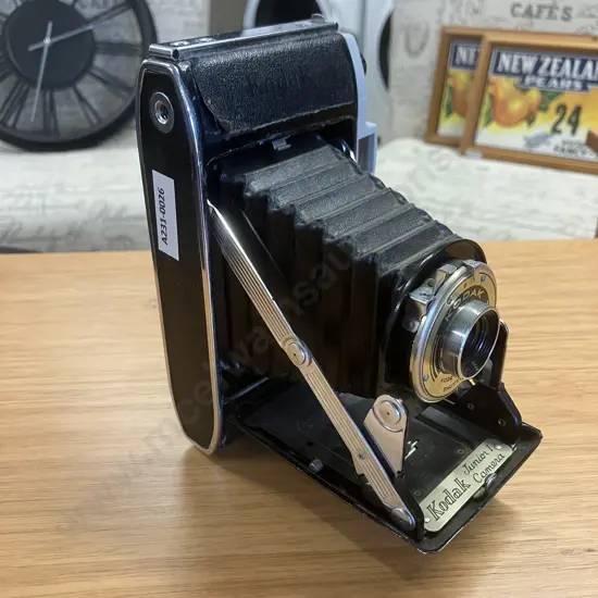 KODAK 1950s Junior 1 Folding Bellows Camera With Kodette III Shutter