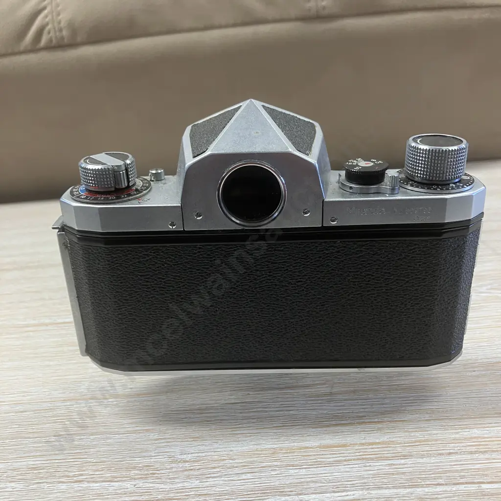 Rare Collectable Miranda T SLR Camera With Miranda f/2.8 5cm Lens No. T146821 & 135mm Focusing Bellows Image 1++