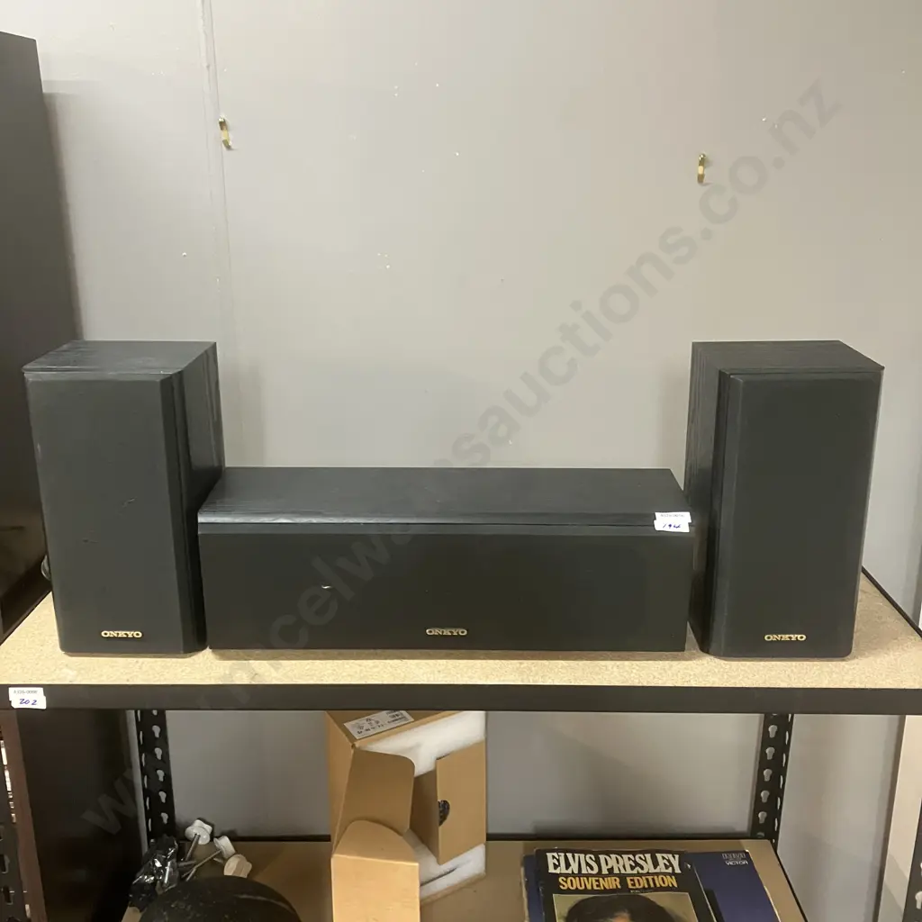 Onkyo 100W Speakers - SKC-4600 Centre & Pair of SKM-4600 Surround Speakers Image 1++
