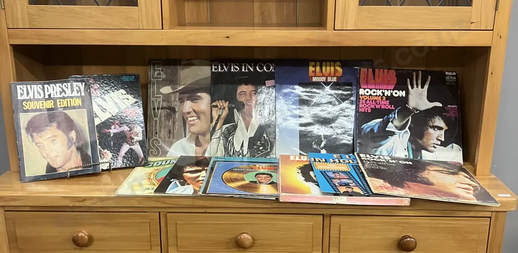 Elvis Presley LPs - Moody Blue 1977, Elvis In Concert, Guitar Man, NZ Pressings. 6 Other LPs & Box Set Image 1++