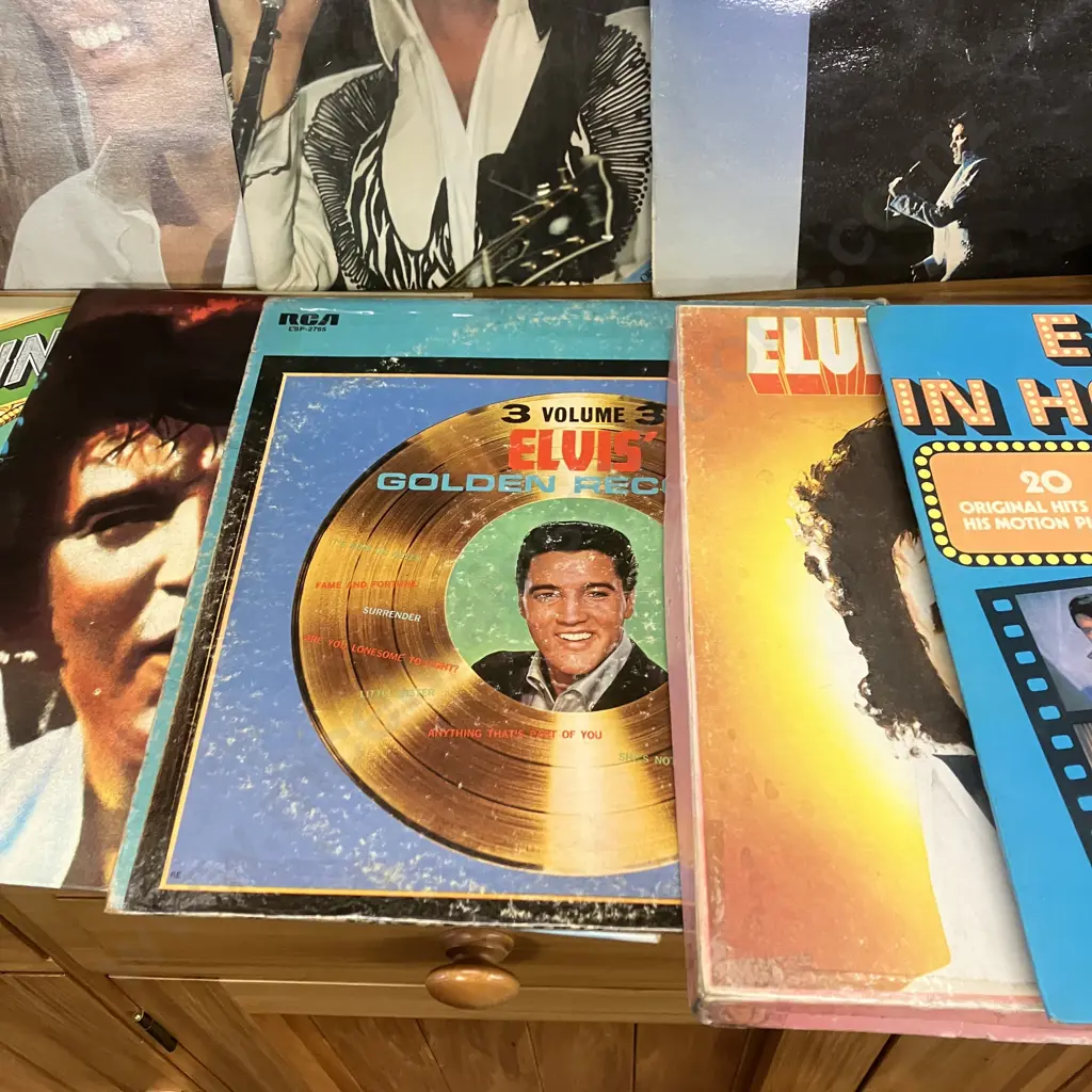 Elvis Presley LPs - Moody Blue 1977, Elvis In Concert, Guitar Man, NZ Pressings. 6 Other LPs & Box Set Image 1++