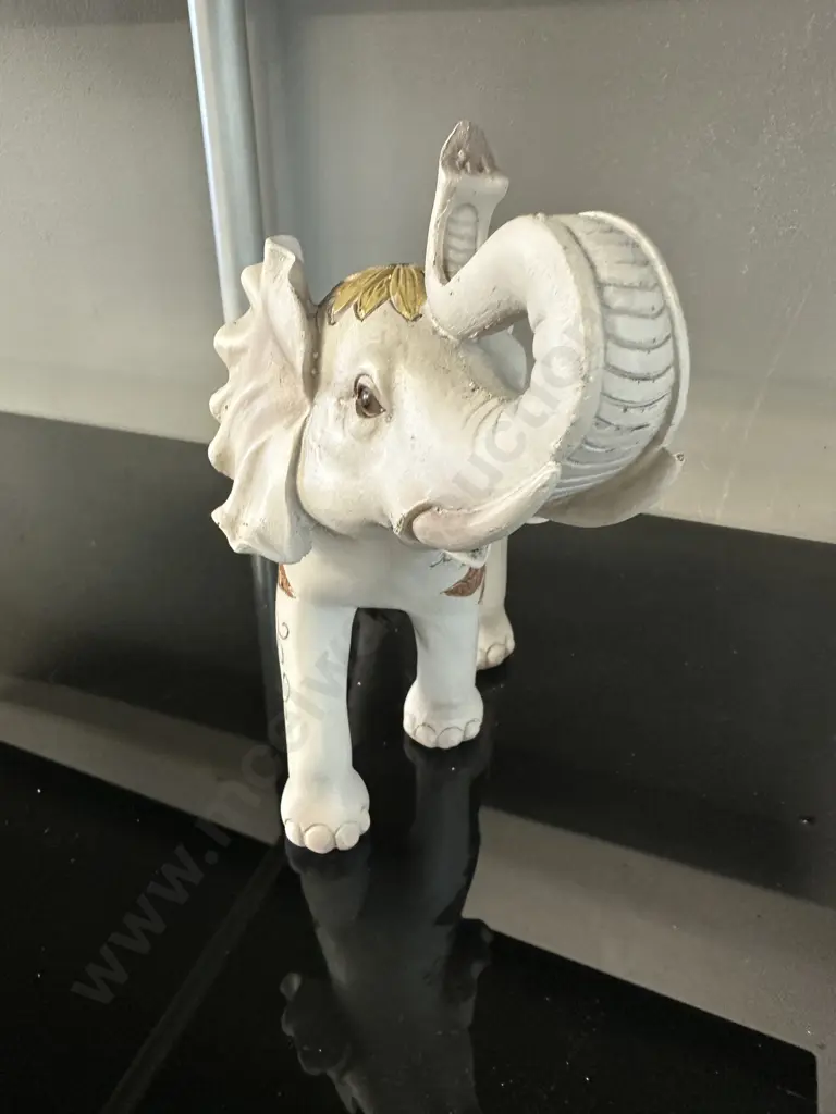 Decorative Elephants x4 H21,W23cm. Image 1++