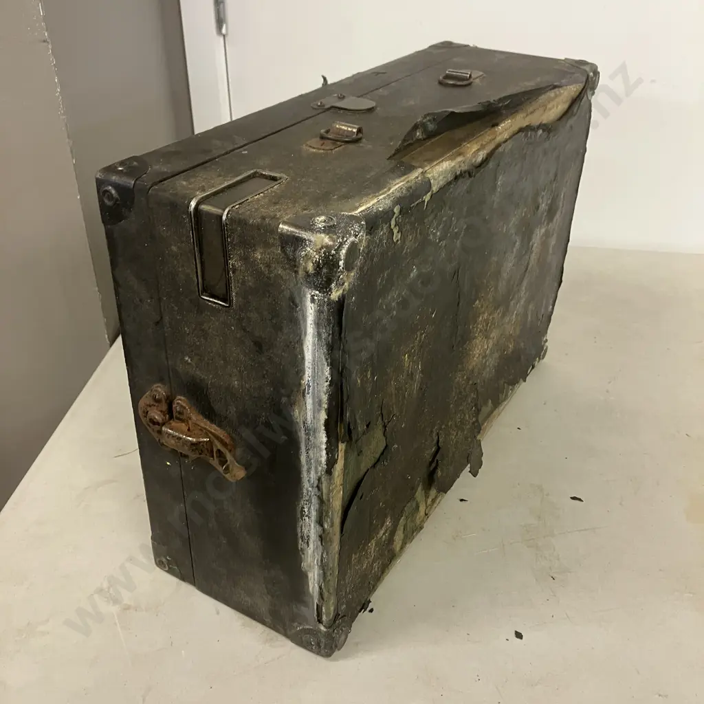 HMV Gramophone (As Found Condition) Image 1++