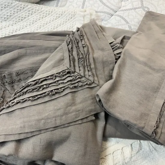 Bianca Lorenne Fine Linens Coverlet & Pillow Cases