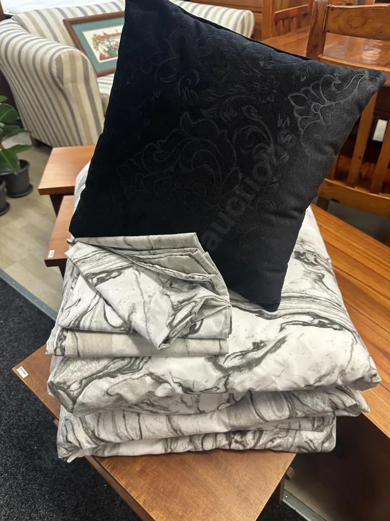 Pair Of Single Black/Grey/White Duvet Covers, Inners, Pillow Cases & Black Cushions Image 1++