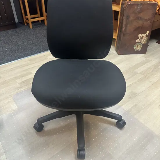 Black Buro Seating Double Lever Gas Lift Chair 