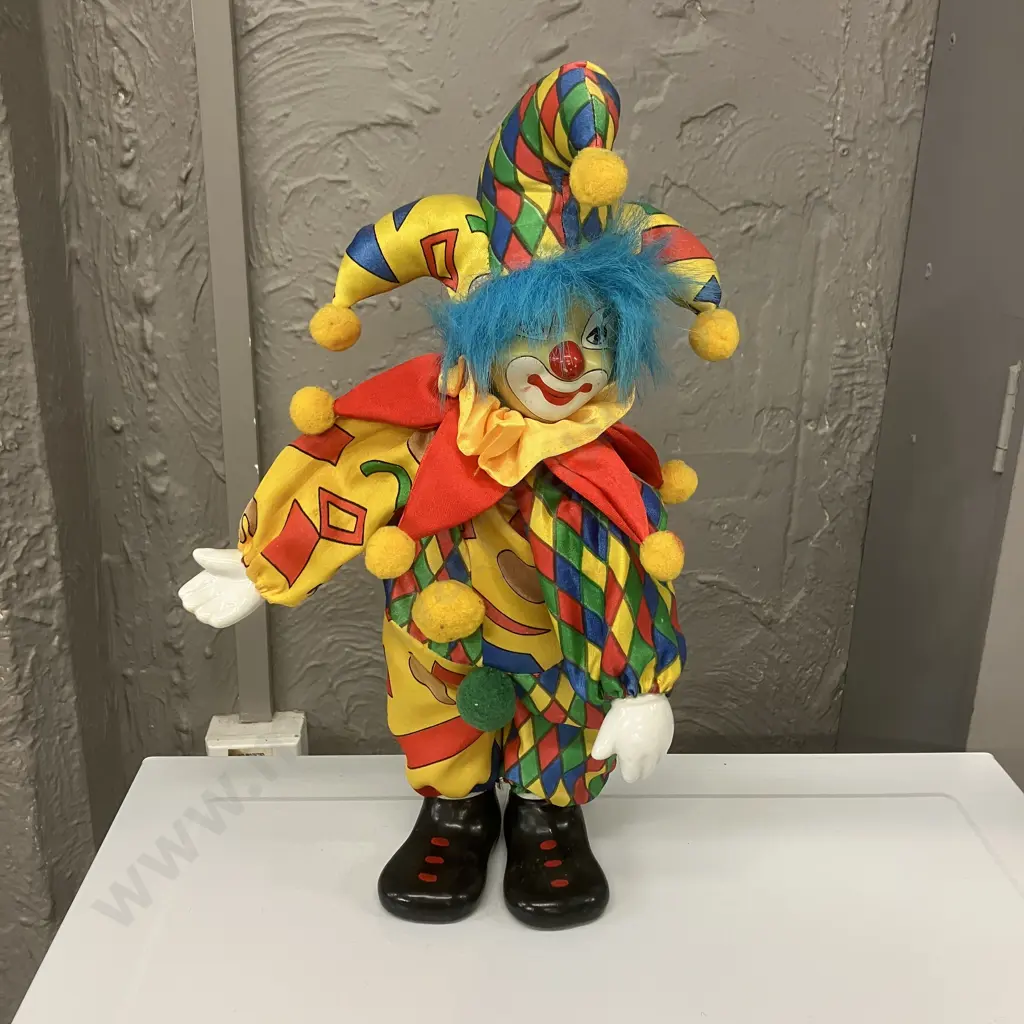 Vintage Clockwork Animated Musical Clown Toy. H38cm Image 1++