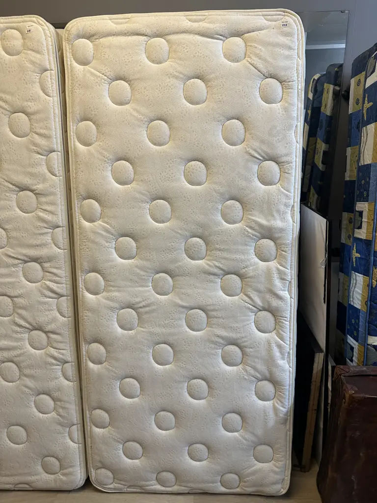 Sleepyhead Elite Sleeper Capriccio 4, Long Single Size Mattress & Base (93 x 202cm) Image 1++