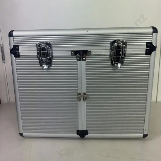 Hairdressing/Make-Up Case With Key And Hot Rollers, Brushes Etc