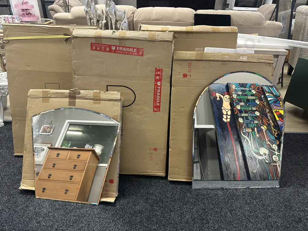 Selection Of 9 x Wall Mirrors Including Curved Top, Rectangular Etc Some As Found . 5mm - 23 x 23" to 24 x 36" Image 1++