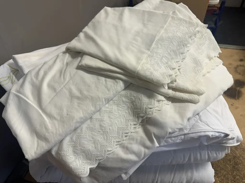 Assorted Duvet Covers, Inners & Mattress Protectors Image 1++