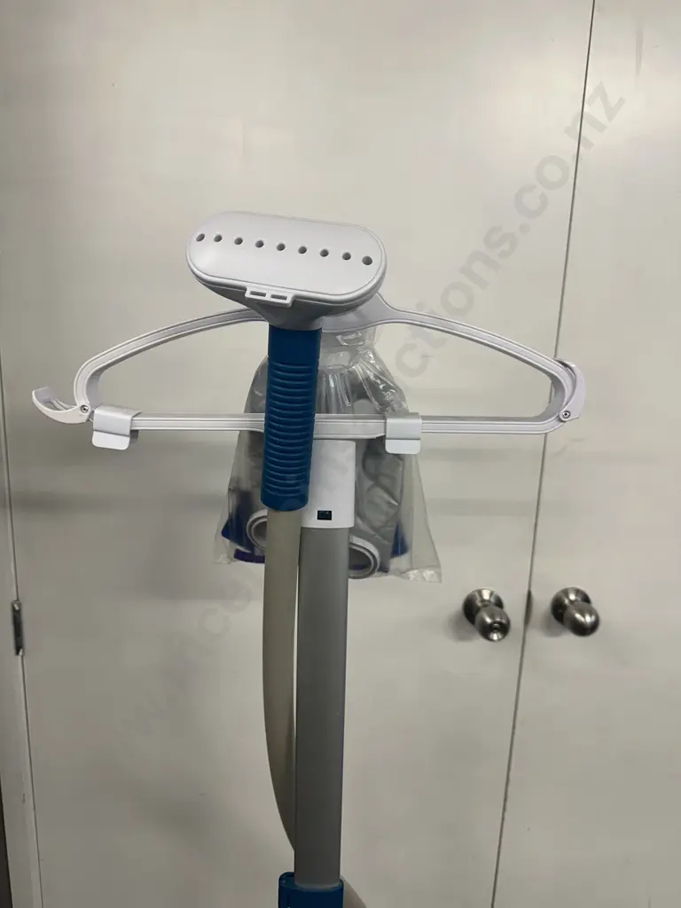 Anko Garment Steamer Image 1++