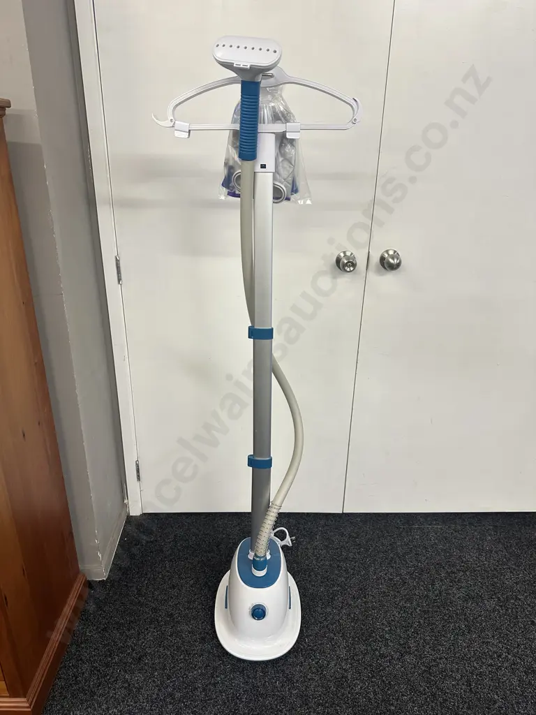 Anko Garment Steamer Image 1++